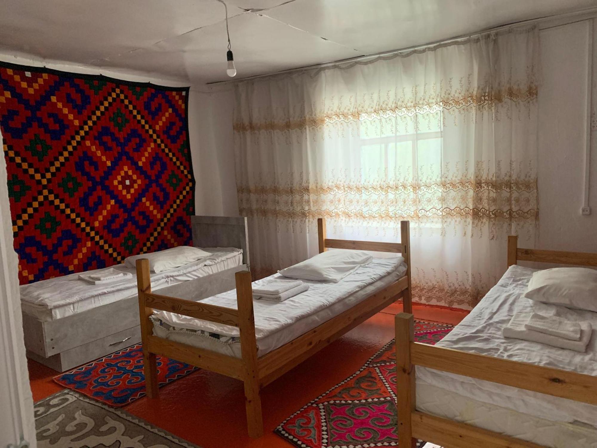 Naryn Guest House 외부 사진