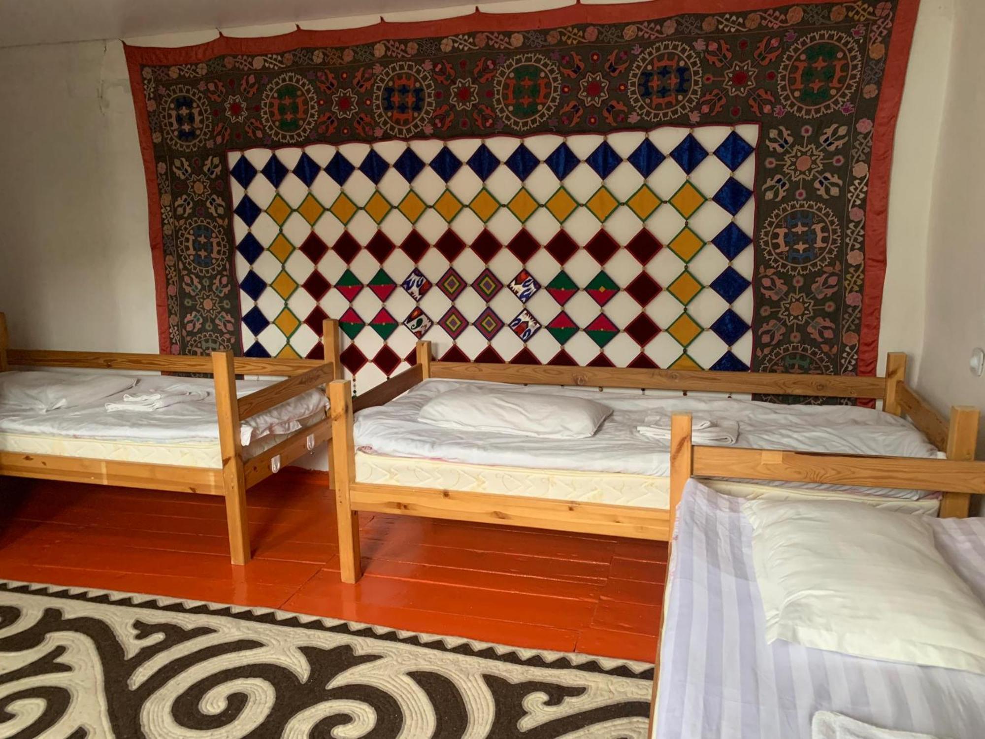 Naryn Guest House 외부 사진