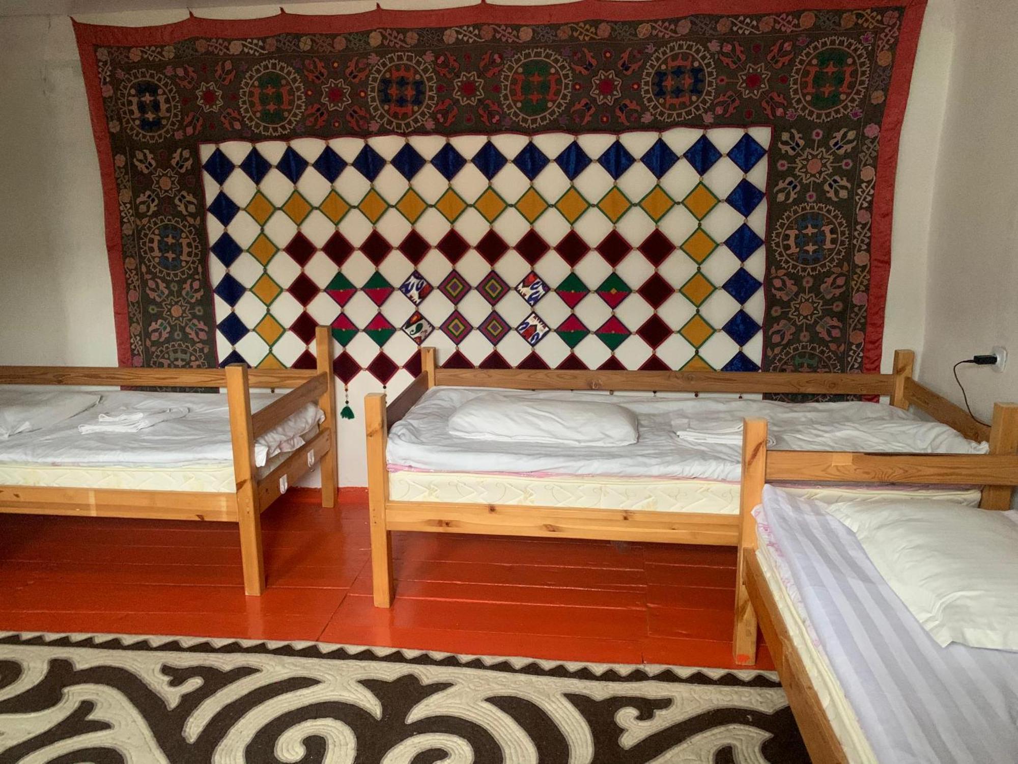 Naryn Guest House 외부 사진